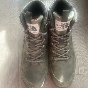 The North Face Men's Dark Gray Boots